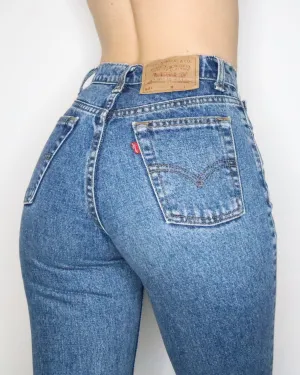 High Waisted Levi's Jeans (Small) 
