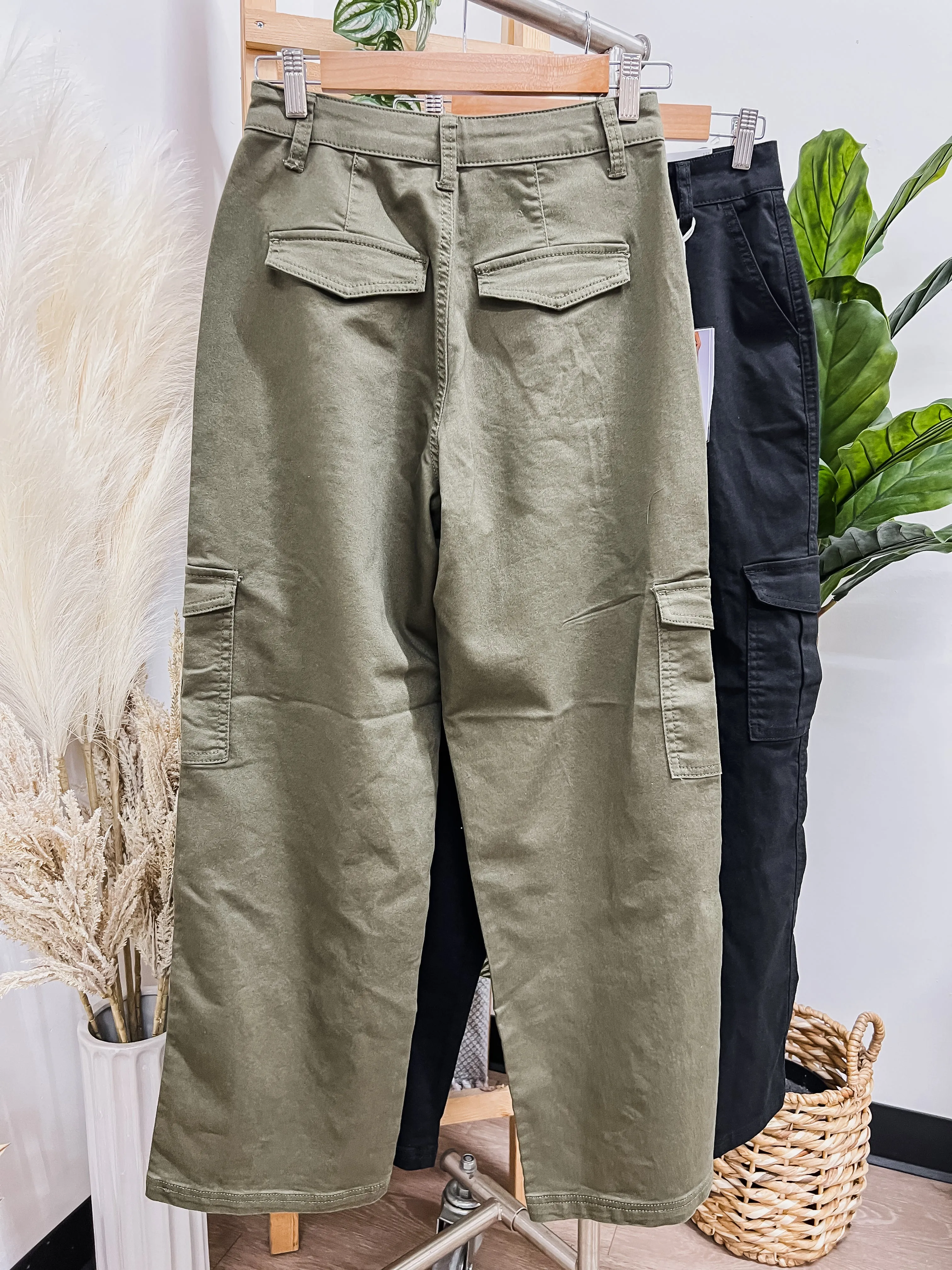 Kiana Cargo Wide Leg Stretch Pants