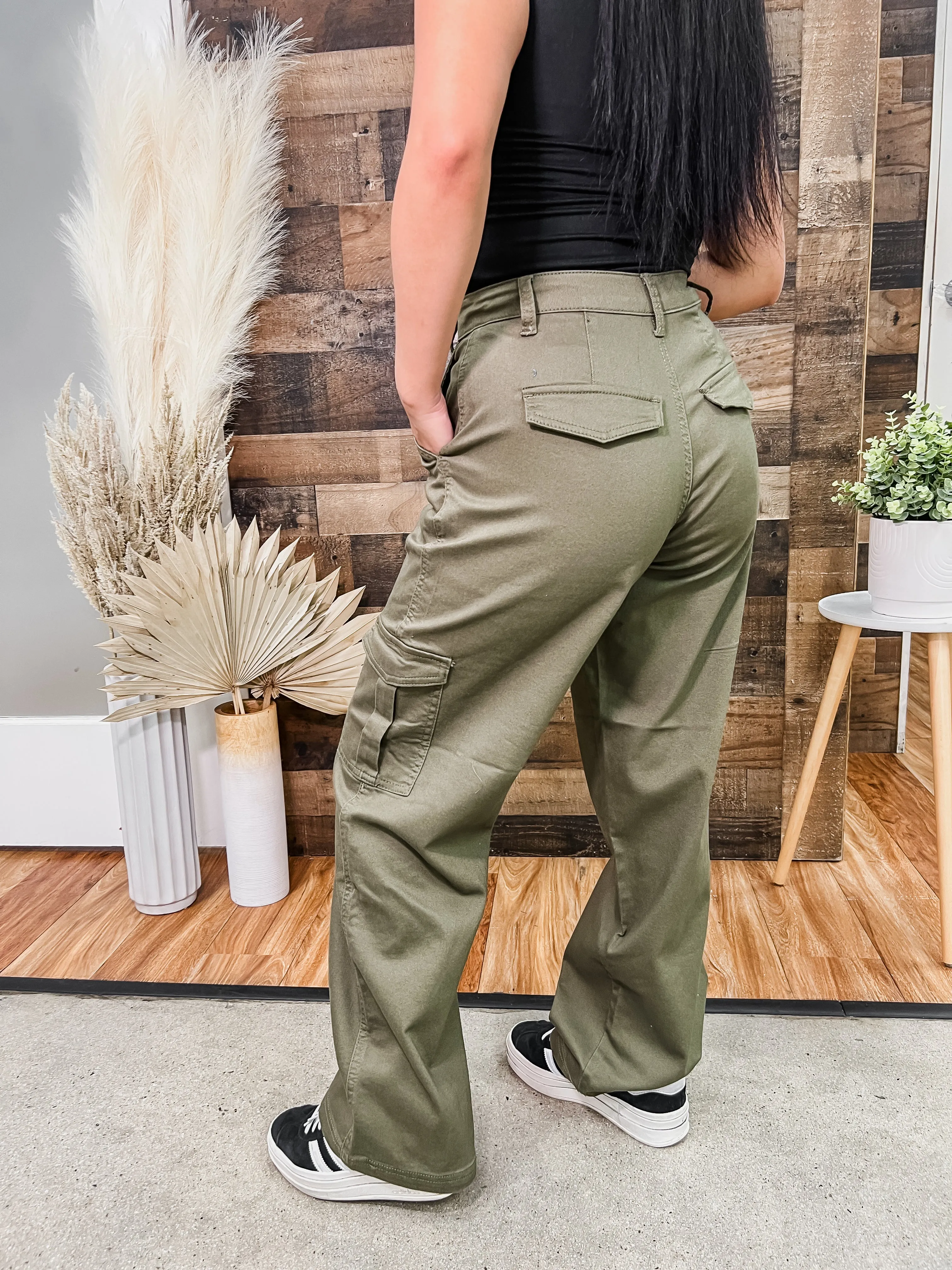 Kiana Cargo Wide Leg Stretch Pants