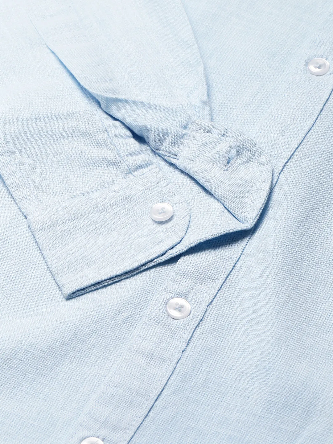 Men's Solid Button Down Collar Casual Shirt (Sky Blue)